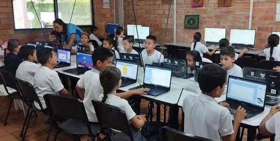 Fortaleciendo las competencias digitales para generar más oportunidades de aprendizaje e inclusión